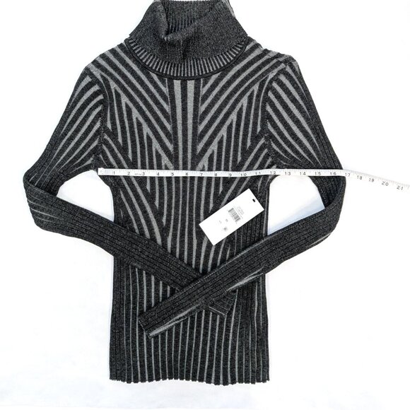 NWT DKNY | Granite & Gray Printed Turtleneck Long-Sleeve Ribbed Sweater | Medium - Picture 6 of 9